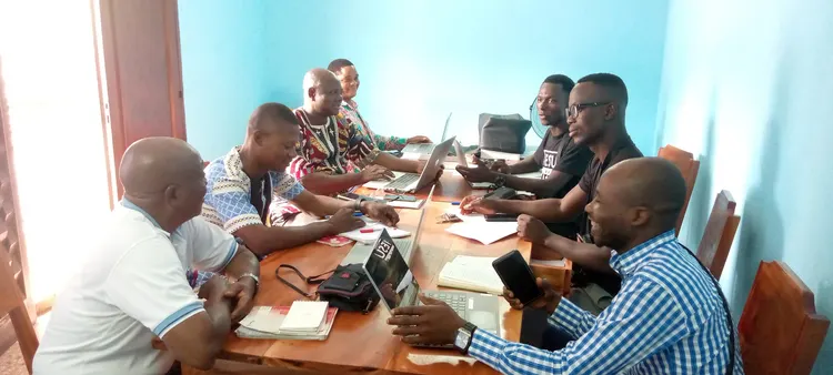 Amekewo le trɔ Mawu ho homa